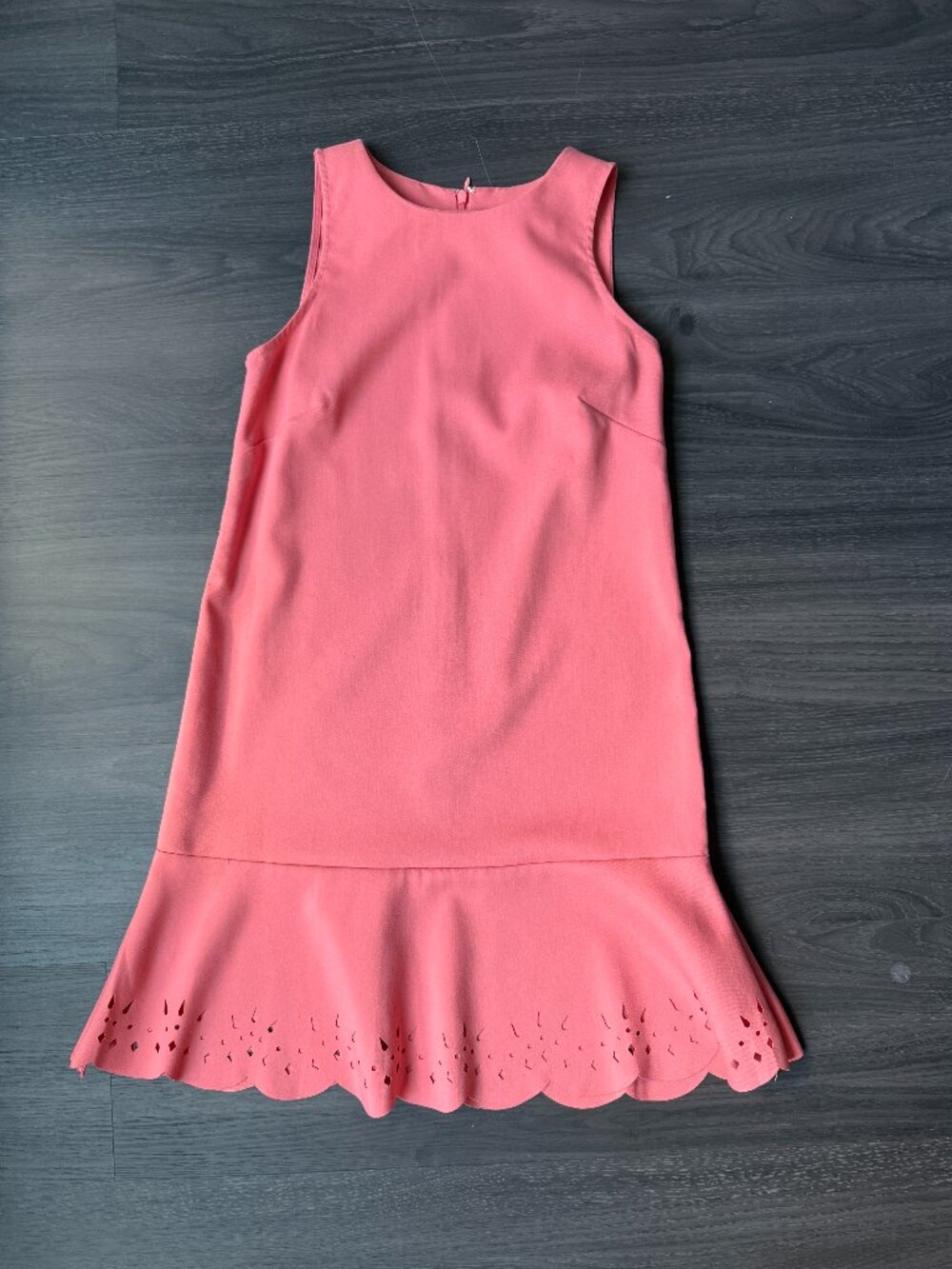 LOFT Petites Coral Laser Cut Flounce Shift Dress 00P